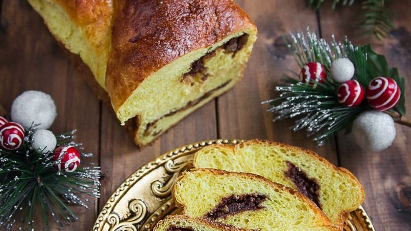 Trei rețete de cozonaci pufoși ca în Moldova. Îi faci repede și ușor urmând aceste trucuri