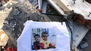 Ce a scris un copil din Turcia pe o foaie înainte de a muri: Suntem doi frați care se iubesc