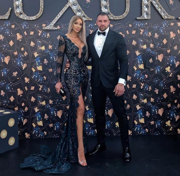 Bianca Drăgușanu a dat-o la pace cu Alex Bodi