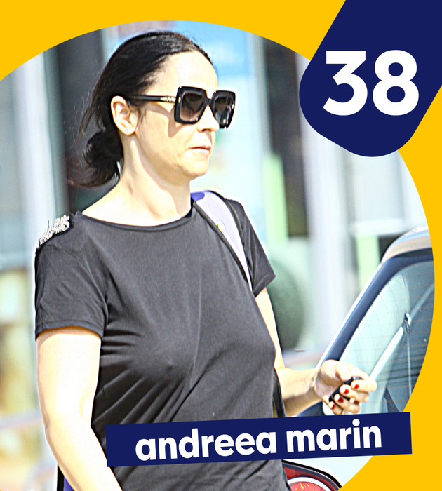 Top 40 sexy-vedete care nu poartă sutien pe stradă