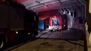 Incendiu la Sun Plaza! Pompierii au intervenit de urgentă