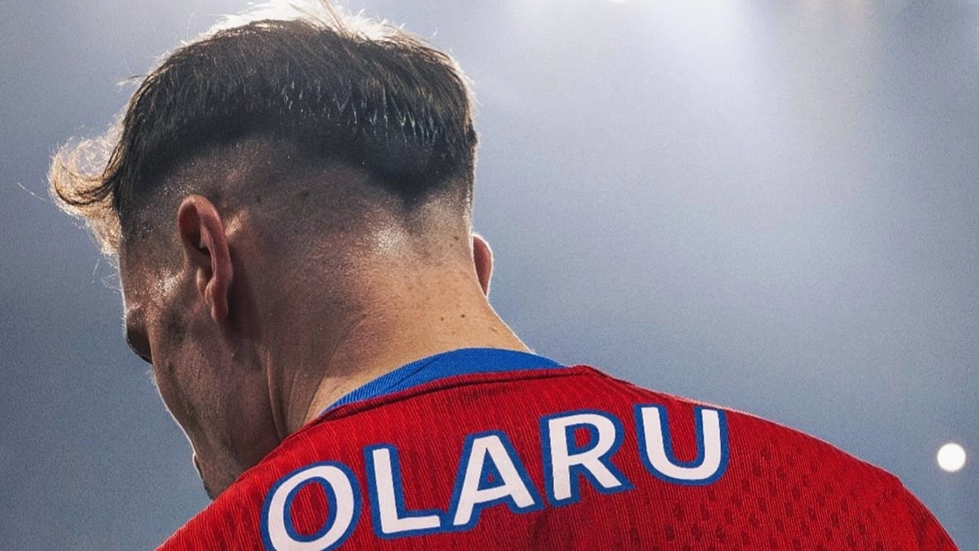 Cristina Pădurean, femeia care îi ține drumul drept lui Darius Olaru. Povestea notarului care a cucerit inima căpitanului FCSB