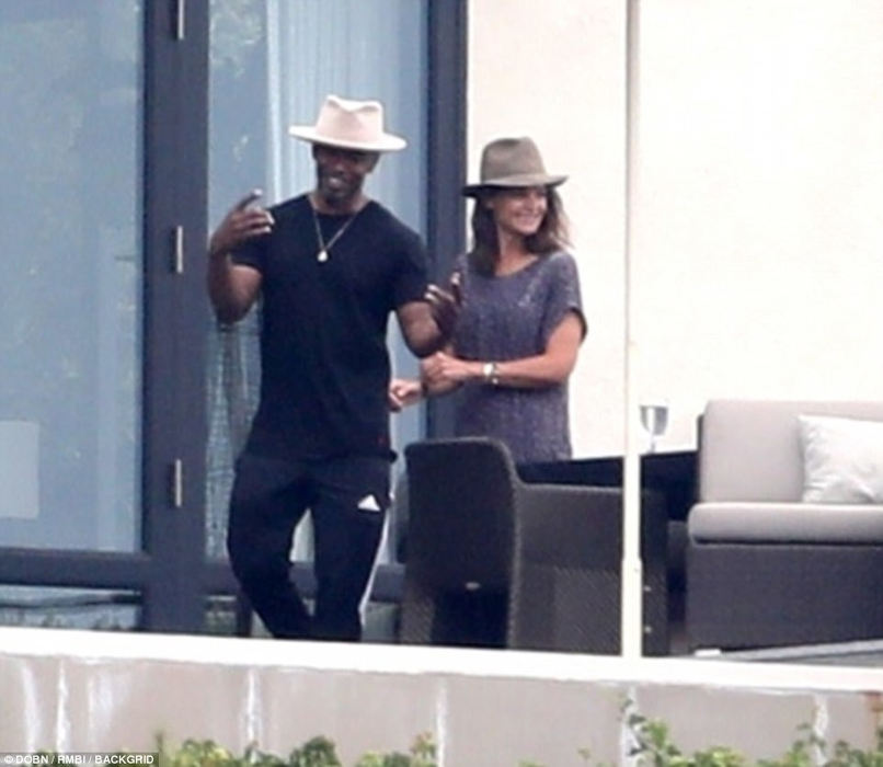Katie Holmes se iubeşte cu Jamie Foxx! Primele imagini cu cei doi actori împreună