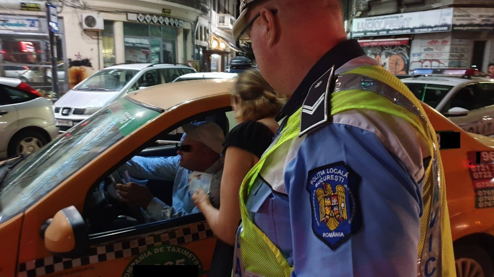 Ce a pățit acest taximetrist din Centrul Vechi din București, după ce a refuzat să o ia pe femeia din imagine