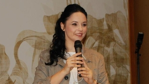 Andreea Marin a dat iama in bijuteriile Violetei? Uite cu medalion jucaus si-a agatat la gat!