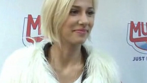 VIDEO Dana Rogoz: "Nu imi ia mult sa imi aleg hainele cu care ma imbrac cand ies din casa. Cam 15 minute"