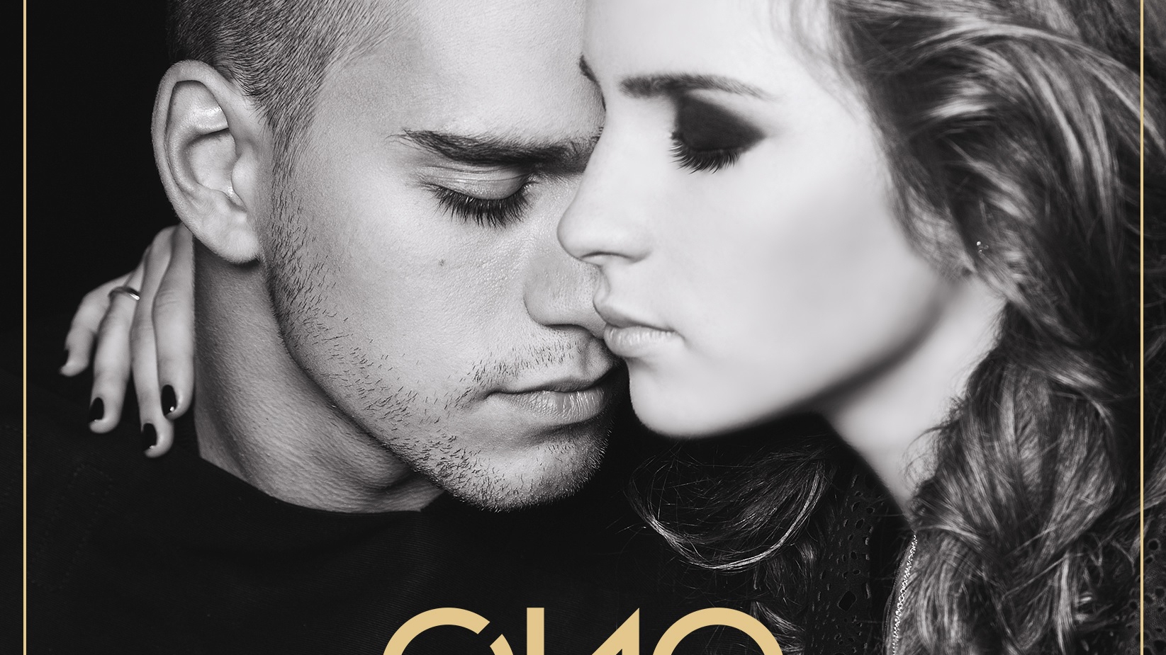 Asculta aici in premiera cel mai nou single al trupei One! Criss si Vlad canta... mai indragostiti ca niciodata!
