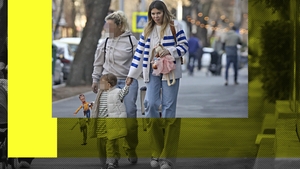 Imagini de colecție cu Gina Pistol cu micuța de mână! Iubita lui Smiley și-a arătat odorul în Floreasca: ”O dulceață!”