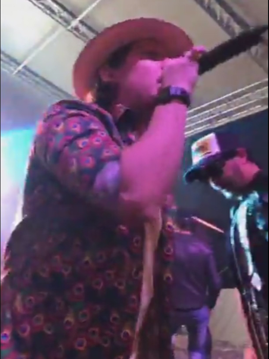 Cântăreţul What's Up a urcat pe scena din Loft
