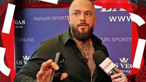 Meko, huiduit după ce a oprit lupta dintre Neveu şi Yamato! "O să îmi fac meseria bine ca de obicei. Unu-i Meko în RXF!" Declaraţii exclusive, chiar din sala polivalentă!