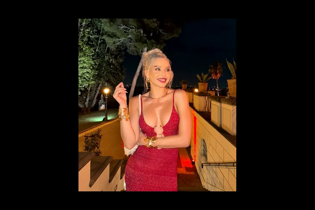 Cum arată burtica de gravidă a lui Carmen Grebenișan. Nici nu zici că așteaptă un copil
