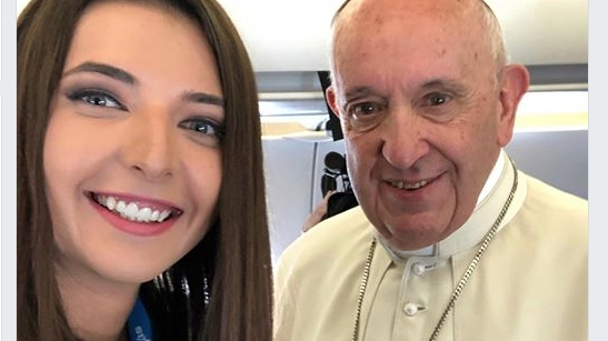 O româncă este cea mai tânără jurnalistă acreditată la Vatican. Ce a rugat-o Papa să facă după ce a văzut-o