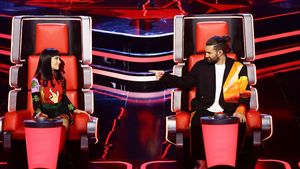 Ce a putut să-i spună Irina Rimes lui Smiley, chiar de ziua cântărețului: „Chiar dacă nu pare, noi te iubim”. Colegii din juriul „Vocea României” nu l-au uitat pe soțul Ginei Pistol