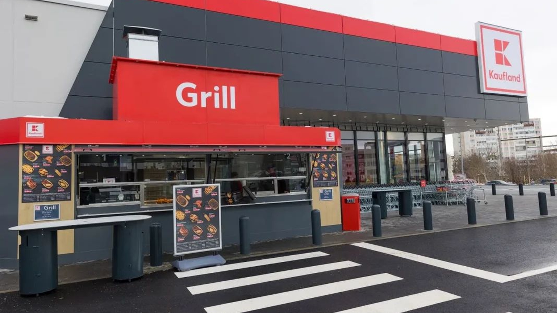 Ce conțin micii din meniurile de la Kaufland Grill. Cât costă o porție din delicioasele produse comercializate de retailerul german
