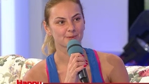 Ipostază neobişnuită! Roxana Ionescu, nemachiată în direct: "Dacă sunt urâţică, să-mi spuneţi"