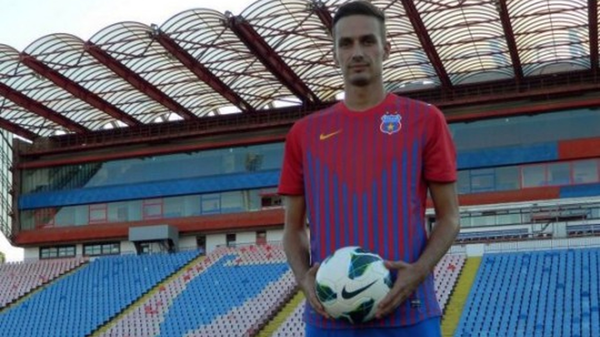 Alexandra Badescu este din nou singura! A ramas fara fotbalistul Szukala si nici nu-si doreste alta relatie