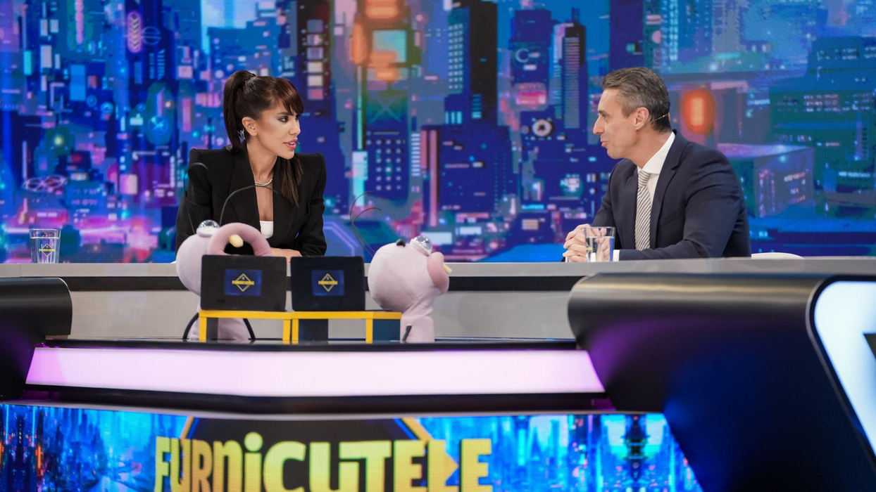 Cum a apărut Mircea Badea în emisiunea lui Denise Rifai! Fanii au crezut că nu văd bine: „În toată splendoarea lui”