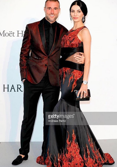 Andreea Sasu şi Philipp Plein, pe covorul roşu de la amfAR, Cannes