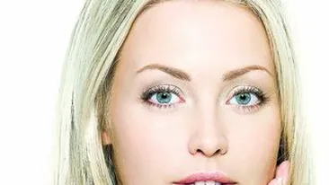 Ridurile, tratate prin acupunctura cosmetica! Este o tehnica folosita si pentru pungile de sub ochi, barbia dubla sau pleoapele cazute