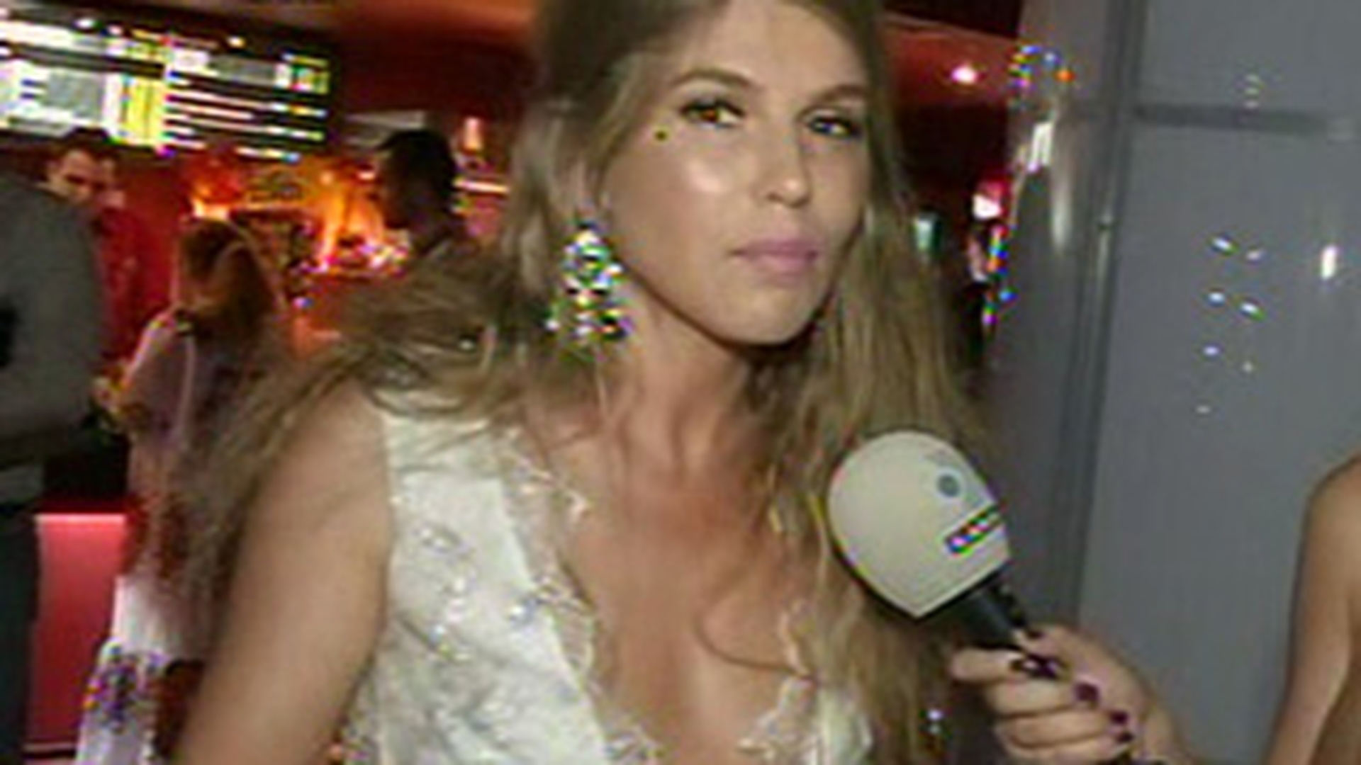 VIDEO Corina Bud: "E important pentru fiul meu ca ambii parinti sa poarte acelasi nume cand va merge la scoala"