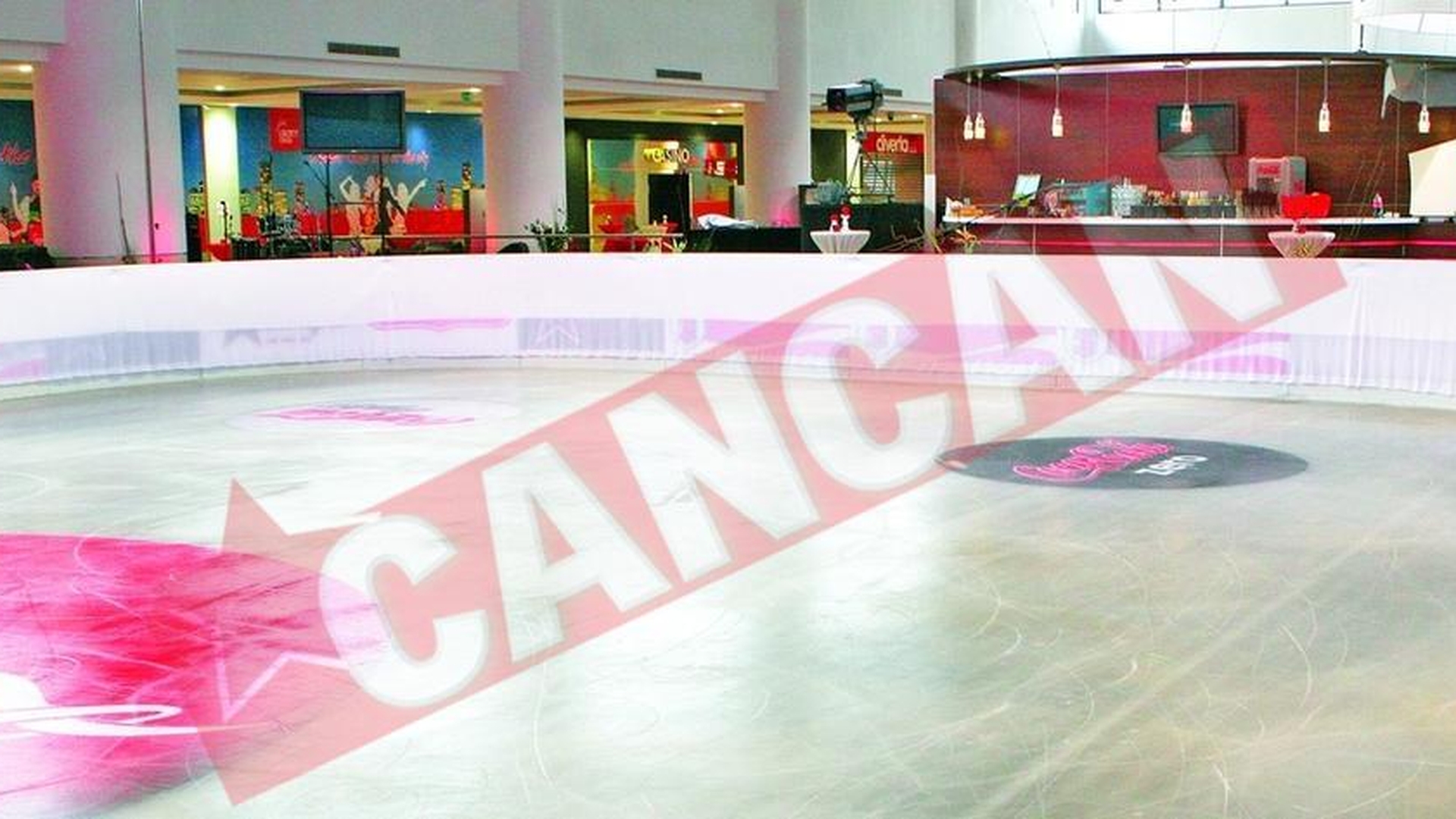Se deschide singurul patinoar permanent