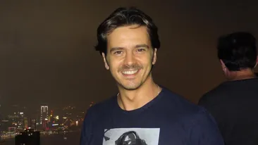 Nu ai fi crezut ca Mihai Petre ar face asta de ziua lui de nastere! Uite cum a petrecut