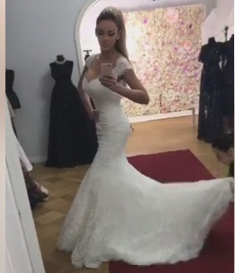 Bianca Drăguşanu a îmbrăcat din nou rochia de mireasă