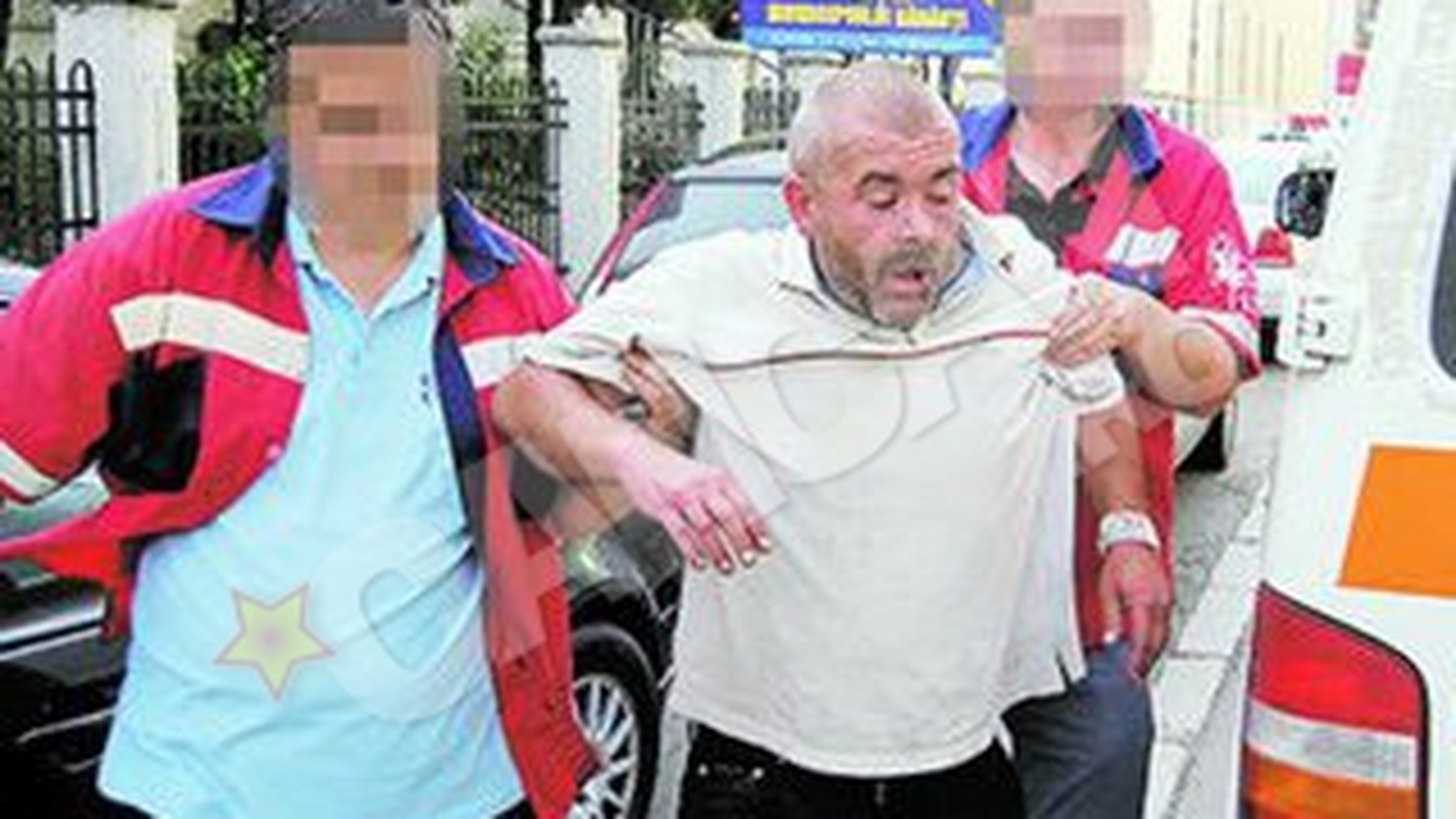 A furat masina de politie ca sa mearga in Ucraina