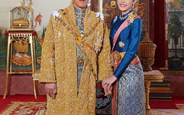 GALERIE FOTO. Imagini cu concubina oficială a regelui al Thailandei, Rama al X-lea