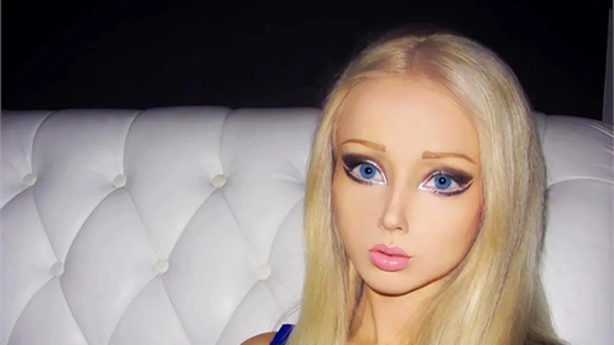 Femeia Barbie, când era mică, arăta fix ca o păpuşică! Nu-i aşa că era super drăguţă?