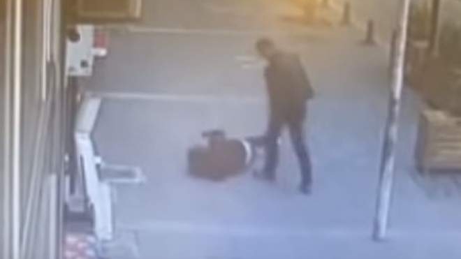Mamă și fiică, bătute cu bestialitate, în miezul zilei! Martorii au fost șocați