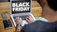 Românii au luat decizii ciudate în prag de Black Friday 2023. Ce anunț a făcut un angajat la muncă