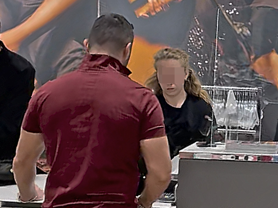 Prezentatorul TV, la casă / (Sursa: CANCAN.RO)