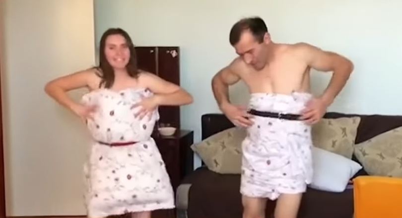 Vulpița de la Acces Direct a acceptat provocarea cu perna! S-a dezlănțuit pe muzica lui Beyonce împreună cu soțul ei! Viorel Stegaru a dansat și el pe tocuri