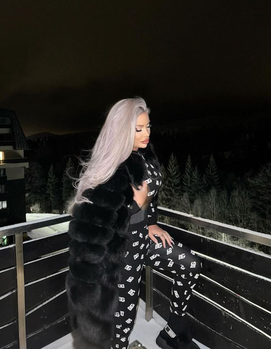 Loredana Chivu, la o gură de aer curat la munte (Foto: Instagram)