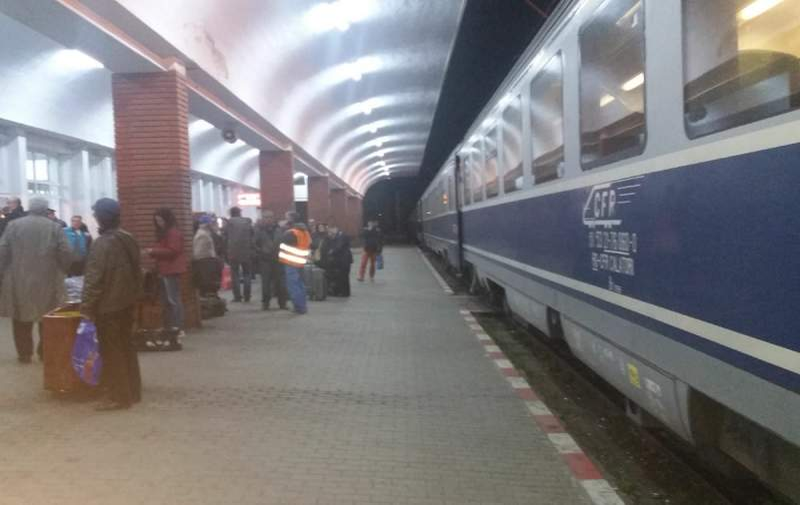 Tren de călători, deraiat în Teleorman! Traficul feroviar a fost blocat