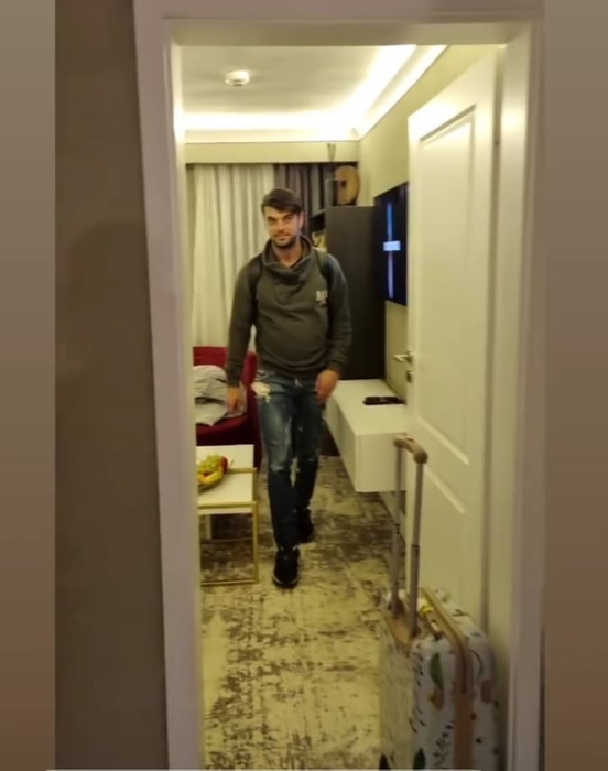 Oana Roman s-a cazat într-un hotel de 4 stele din Predeal, cu 956 lei/noapte. Ce a găsit în cameră