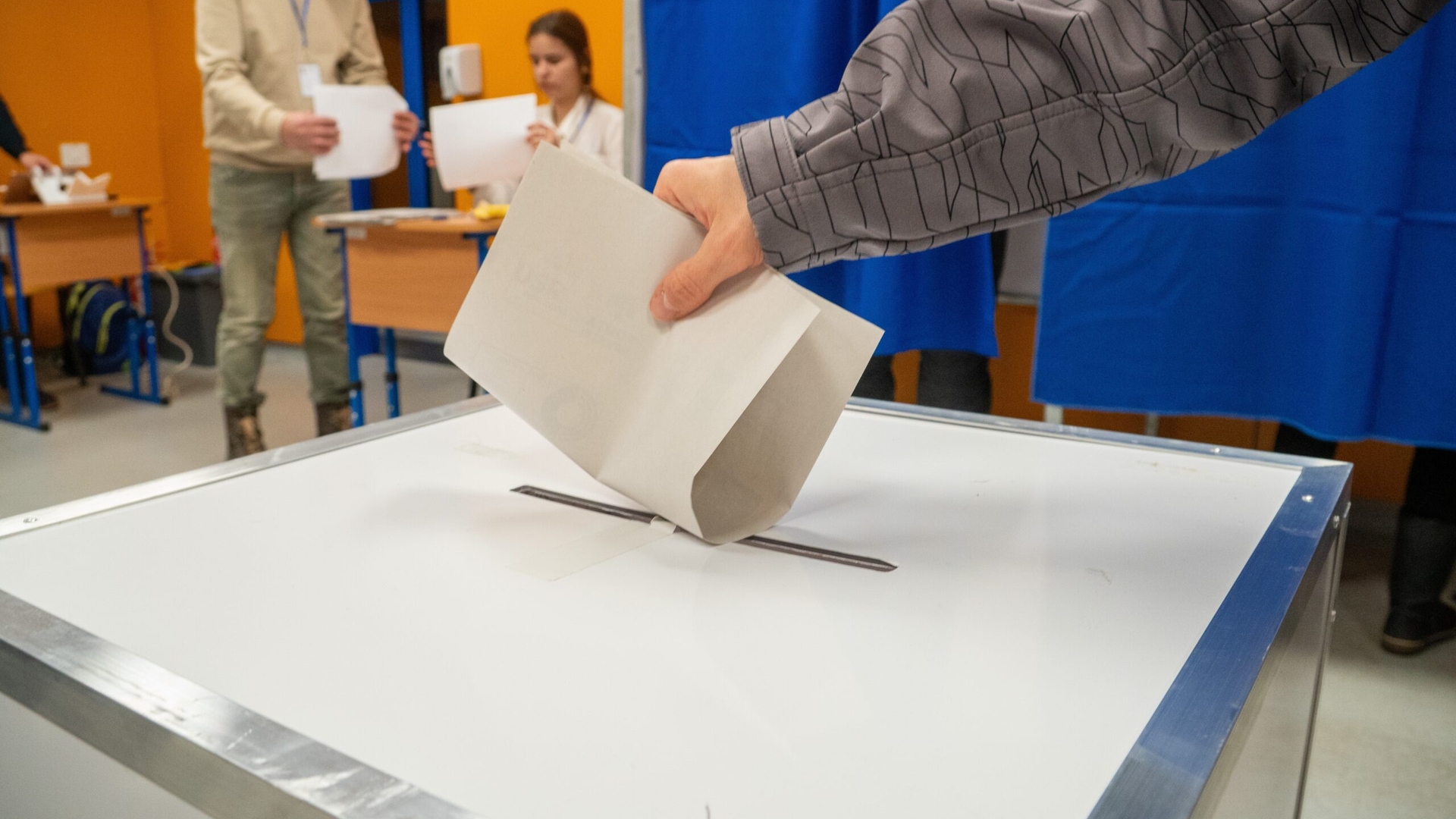 Surpriză uriașă: cine e pe locul 3 în ultimul sondaj pentru Primăria Capitalei? Candidatul care vine puternic din urmă