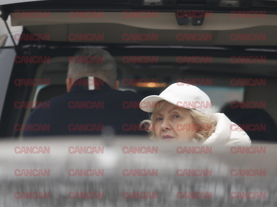 Neli ajunge la spital, unde-l va întâmpina pe Mircea Lucescu