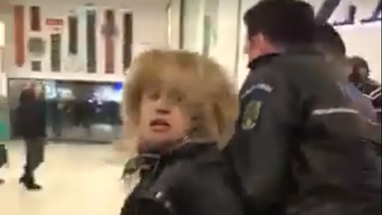 Şoc în Capitală! O femeie care îşi maltrata copilul a muşcat un poliţist