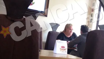 “Regina vinurilor” vrea sa-si schimbe look-ul? A invitat un tanar stilist in oras si i-a …sorbit cuvintele!