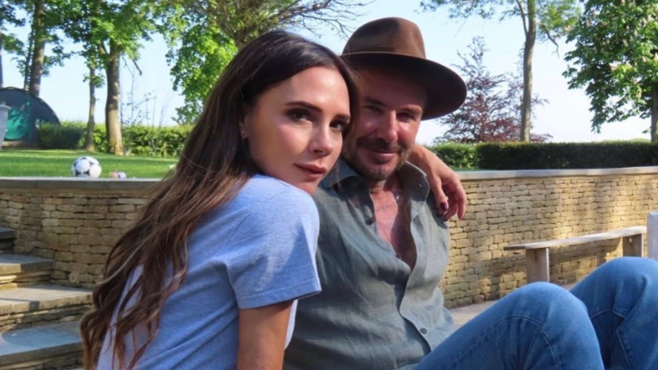 Fițele de vedetă ale Victoriei Beckham. Le-a interzis angajaților unei televiziuni să o privească în ochi