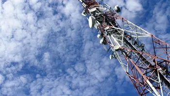 De necrezut! Câţi bani primesc românii dacă acceptă amplasarea antenelor de telefonie mobilă pe terenul lor