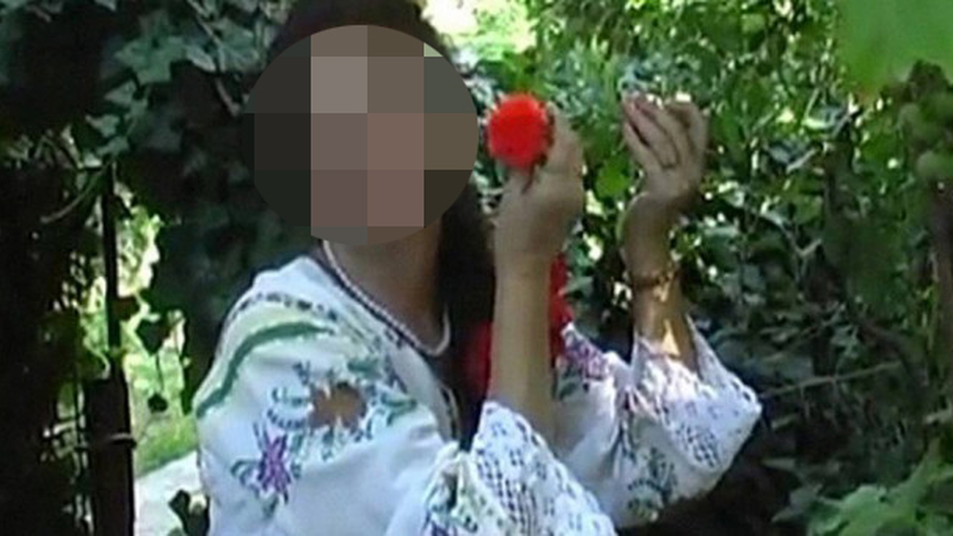 “NU imi trebuie asa ceva”! O cantareata de muzica populara de la noi este virgina la 60 de ani!