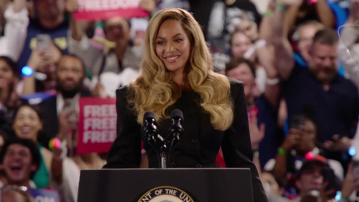 na,   - Beyonce delivers a speech at the rally with Vice President Kamala Harris in Houston        ---------         

*

*Pictures Containing Children Please Pixelate Face Prior To Publication*,Image: 927107201, License: Rights-managed, Restrictions: RIGHTS: WORLDWIDE EXCEPT IN UNITED STATES, Model Release: no, Pictured: Beyonce
