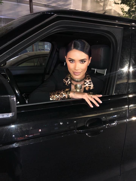 Cum refuză Adelina Pestrițu avansurile domnilor cu tupeu: “Mi s-a întâmplat în trafic”. Dezvăluirile făcute despre Kim Kardashian, vedeta pe care o idolatrizează