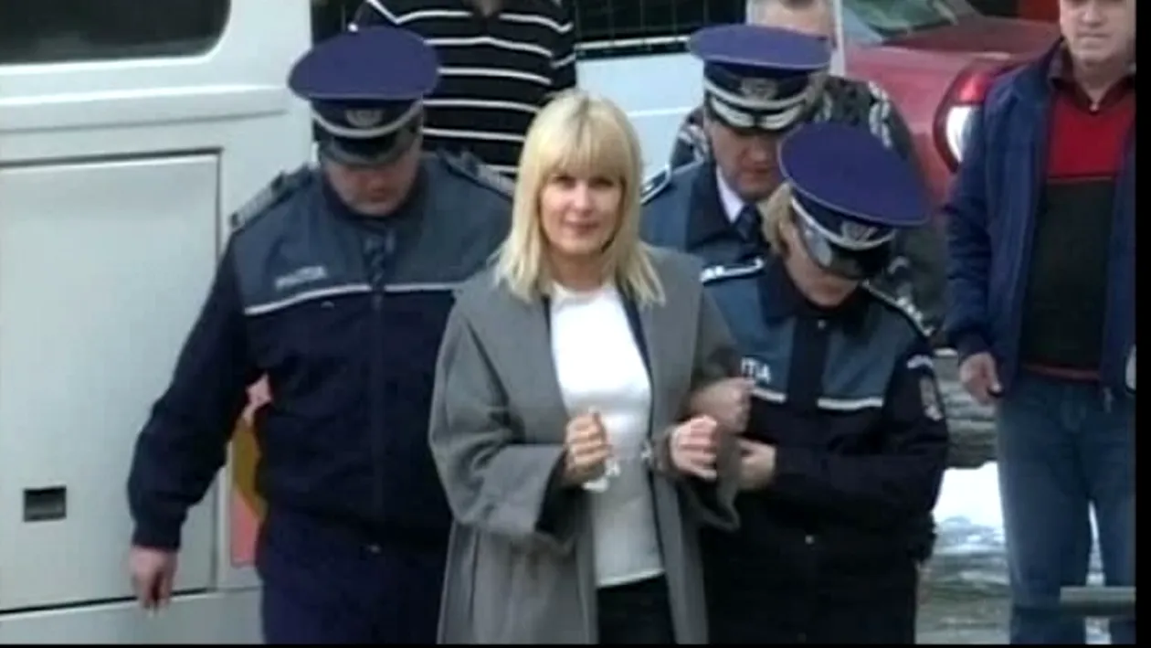 Elena Udrea, oprita in trafic de politisti! Afla motivul pentru care ofiterii au facut acest lucru