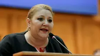 Câte clase are, de fapt, senatoarea Diana Șoșoacă. Ce regret are referitor la numele pe care-l poartă