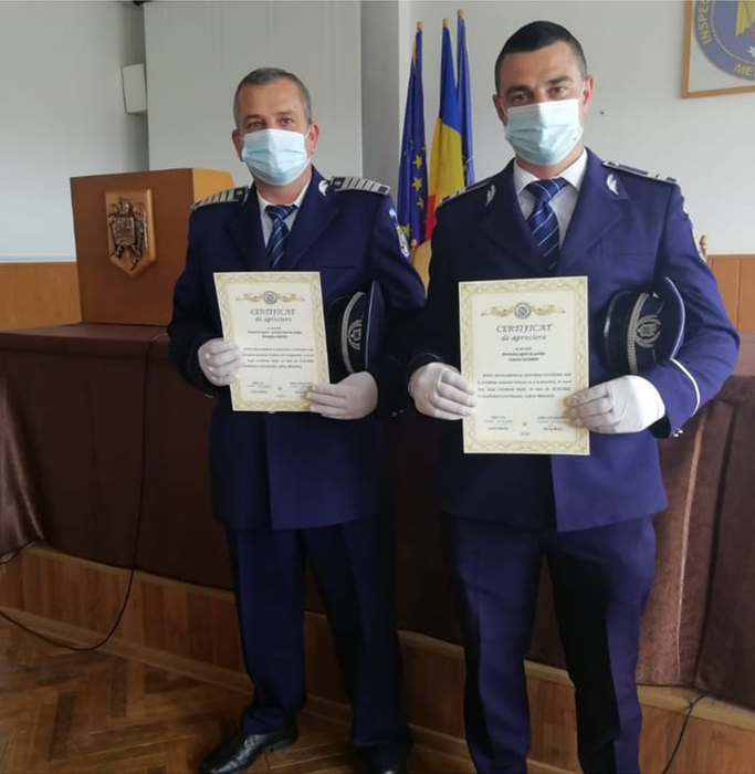 Polițiștii Ionuț și Gică, lăudați de colegii lor