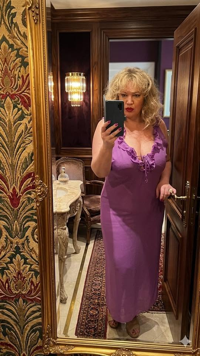 Provocarea inedită prin care Oana Lis a ajuns lângă Brad Pitt. Imaginile au devenit virale